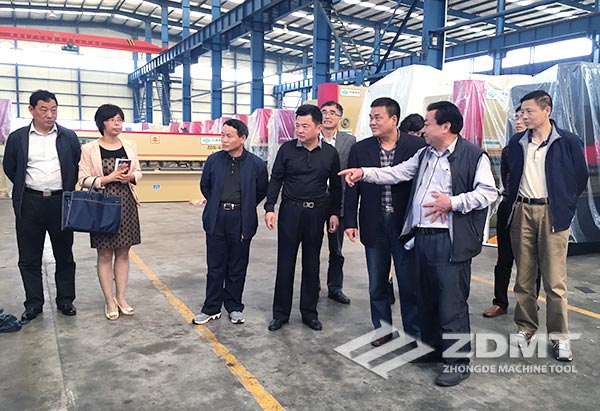 馬鞍山市政協副主席魏正平來我公司參觀考察2 馬鞍山市政協副主席魏正平來我公司參觀考察2